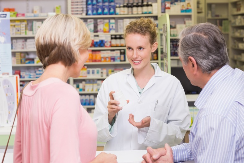 Farmaceuticia hablando.jpg Farmaceuticia hablando.jpg